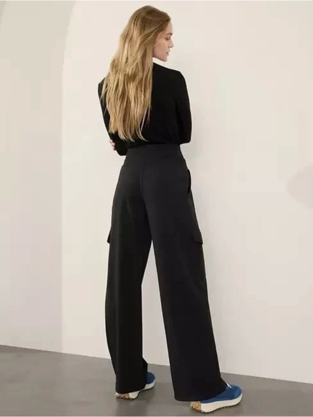 Athleta Black Wide-Leg Cargo Pants